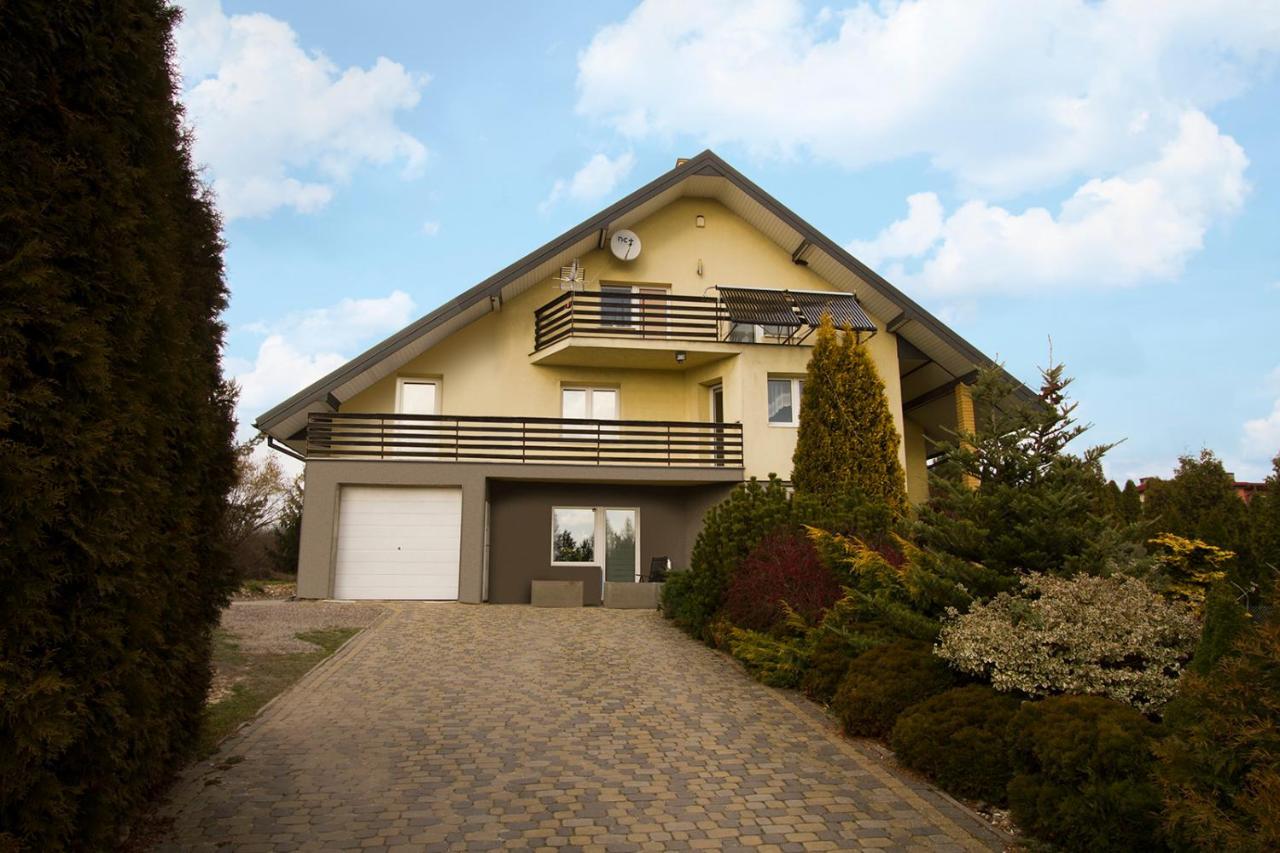 Aparthotel Azylw25 Starachowice Esterno foto