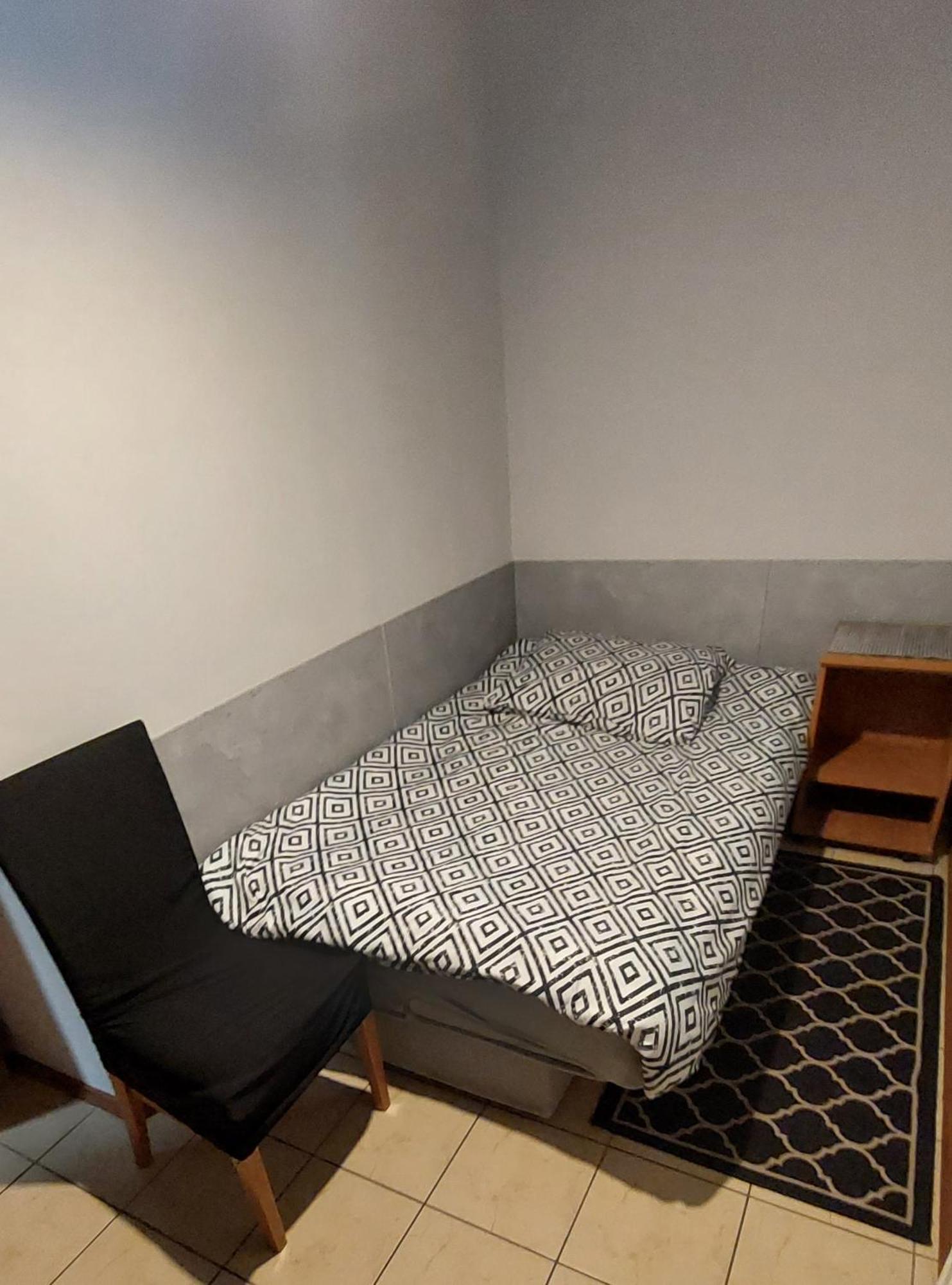 Aparthotel Azylw25 Starachowice Esterno foto