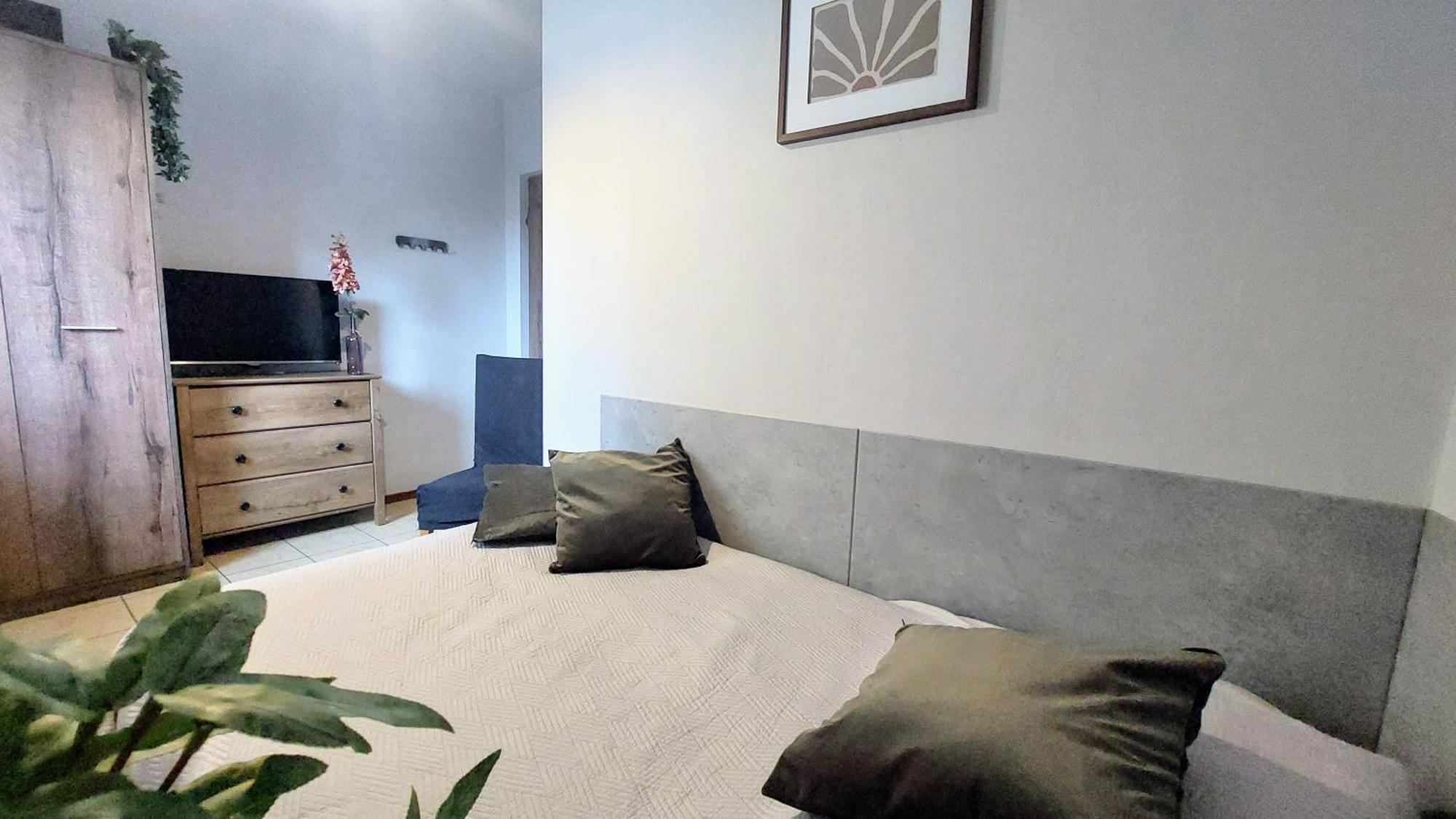 Aparthotel Azylw25 Starachowice Esterno foto